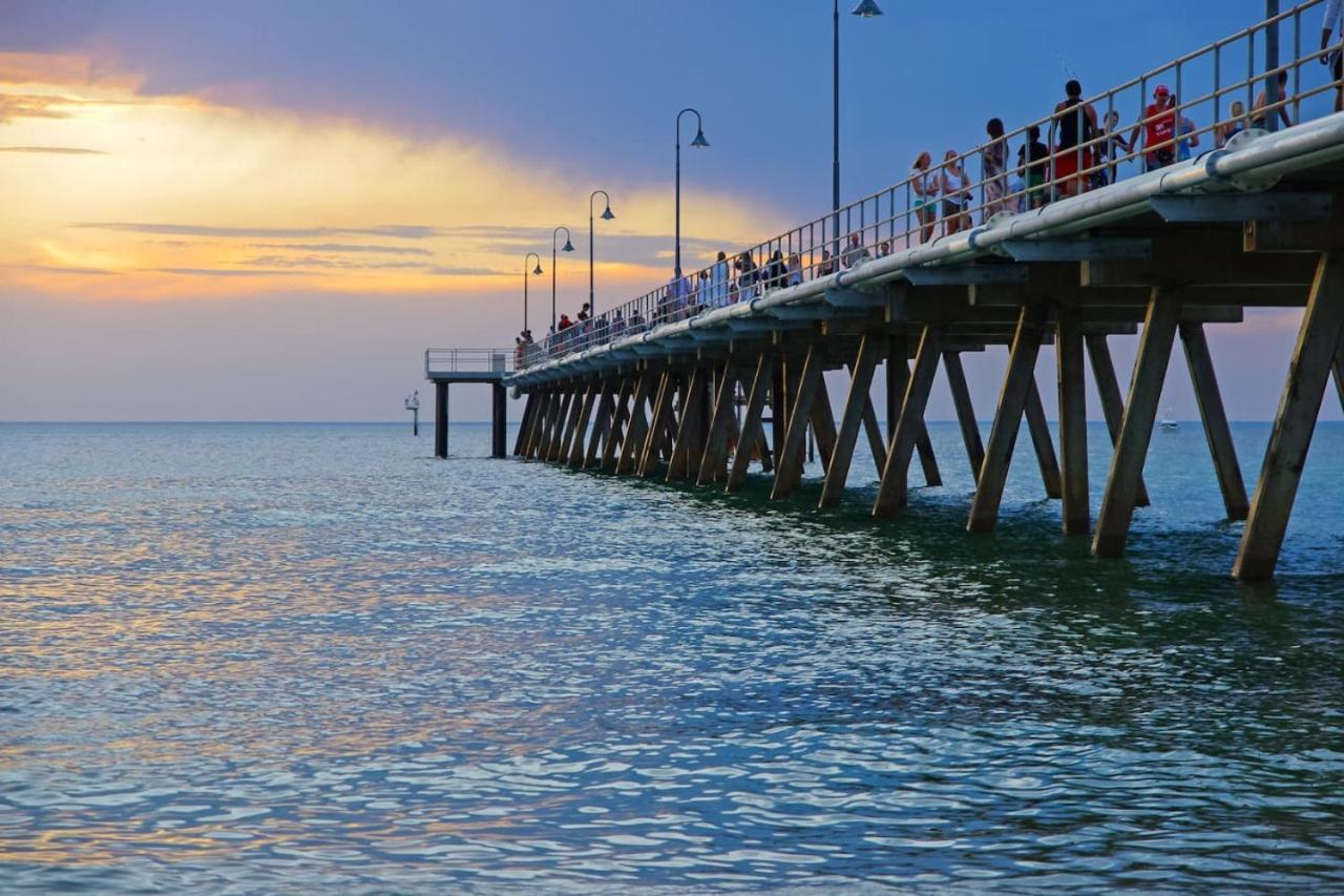 Beachfront Serenity Glenelg Apartamento Exterior foto